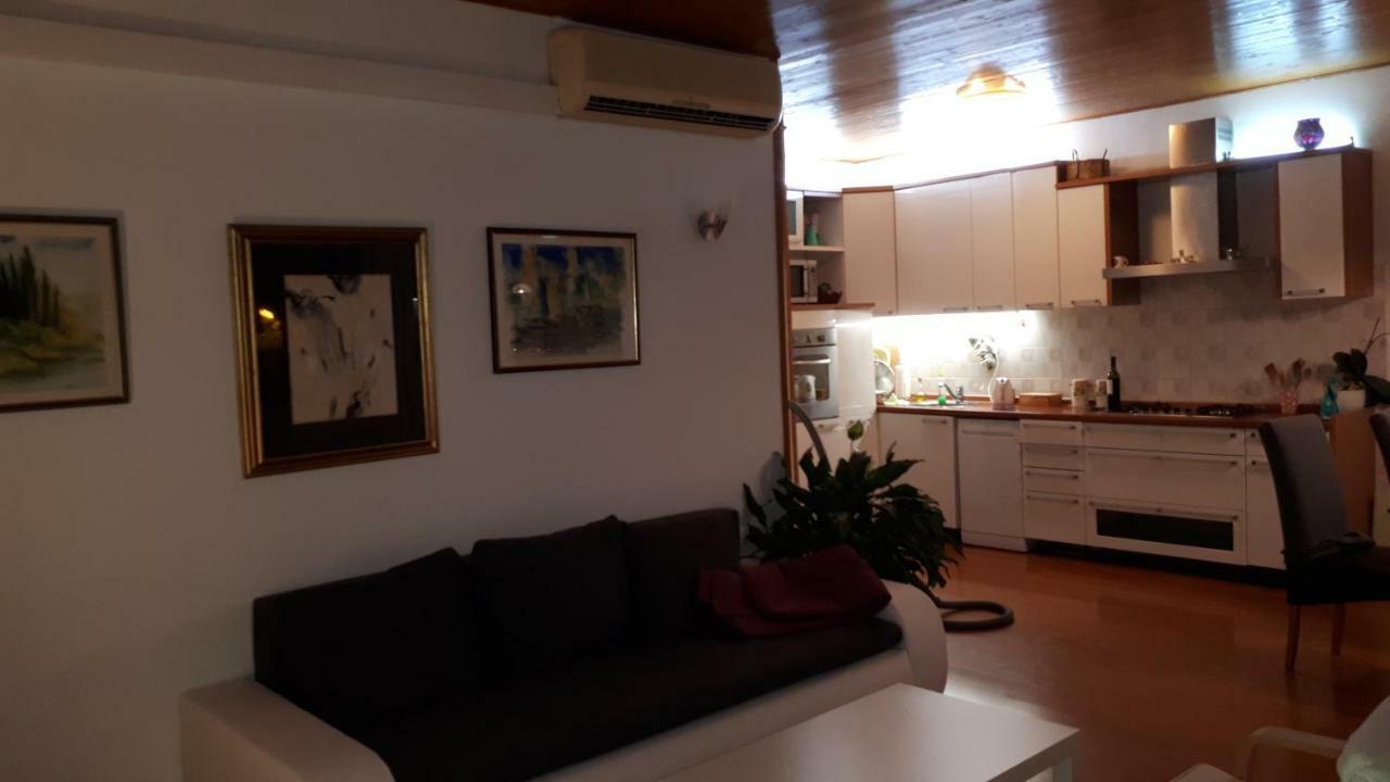 Best4You Apartment - sea view - 70 m2 - 2 bedrooms Dubrovnik Extérieur photo